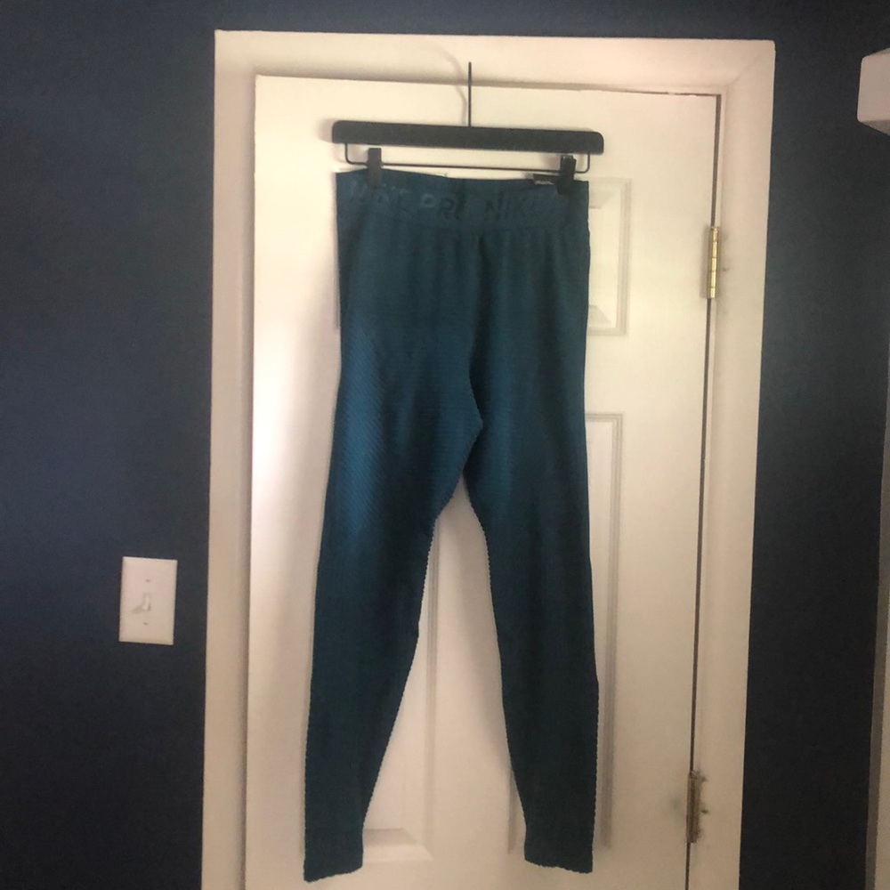 NWT Nike Pro Hyper Warm Tights Teal